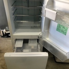 NO B173 🌈福岡市内配送設置無料✨🌈冷蔵庫 ホワイト HR-G13B-W [134L /2ドア /右開きタイプ] [冷凍室 46L] 2020年
の画像