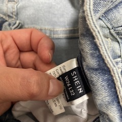 SHEIN ブーツカットデニム W26 L32 股下７５センチの画像
