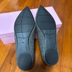新品　未使用　パンプス　２４センチの画像