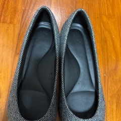 新品　未使用　パンプス　２４センチの画像