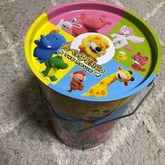たべっ子どうぶつ　ビスケット〈バター味〉　BIG缶の画像