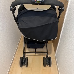 （お話し中）コンビ製　暑さ対策　AIR THROUGH SYSTEM付き　ベビーカー 　クリーニング済みの画像