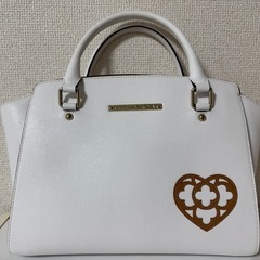 ジュリエッタベローナ　牛革バッグ