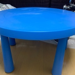 テーブル　プラスチック