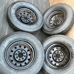 新品タイヤ‼️ブリヂストン　BRIDGESTONE デイトナタイプ？4本セット軽自動車やコンパクトカーに タイヤサイズ変更の場合もあるかもしれません。 サクシード、プロボックス、ヤリス　キューブ　アクア、ウィングロード、ヴィッツ、ノート、フィット、スイフト、クー、デックス、マーチ、フリード、ルーミー、アクア、ヴィッツ、ソリオ、フィット、シエンタ、フリード、ルーミー、タンク、トール　軽トラック　ハイゼット　エブリィ  ハスラー　デリカミニ　　　　の画像