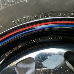 新品タイヤ‼️ブリヂストン　BRIDGESTONE デイトナタイプ？4本セット軽自動車やコンパクトカーに タイヤサイズ変更の場合もあるかもしれません。 サクシード、プロボックス、ヤリス　キューブ　アクア、ウィングロード、ヴィッツ、ノート、フィット、スイフト、クー、デックス、マーチ、フリード、ルーミー、アクア、ヴィッツ、ソリオ、フィット、シエンタ、フリード、ルーミー、タンク、トール　軽トラック　ハイゼット　エブリィ  ハスラー　デリカミニ　　　　の画像