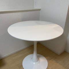 ダイニングテーブル