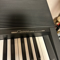 YAMAHAピアノ（イスとセット）の画像