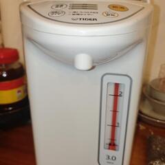 【動作品】 TIGER/タイガー マイコン電動ポット 3.0L PDR-G1の画像