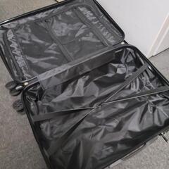 スーツケース、キャリーバッグの画像