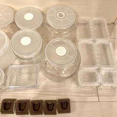 クワBOX、クリアボトル、ハンドプレス等詰め合わせ（使用済み）の画像