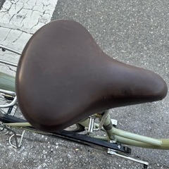 『ＳＡＬＥ　３０％』　ママチャリ　２６インチ  自動ライト　カゴ　付き　緑　配達可能の画像