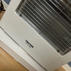 TEKNOS 2秒速暖 首振り機能 ハロゲンヒーター PH-1211 (W)の画像