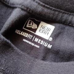 NEWERA Tシャツの画像
