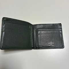 ルイヴィトン折りたたみ財布の画像