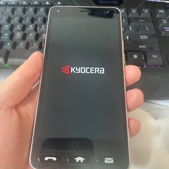 KYOCERA 705KC スマートフォン 本体 ピンクの画像