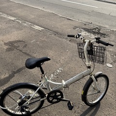 折りたたみ自転車20インチの画像