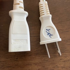 【中古】延長コード 延長ケーブル 短め コンセント  3穴と1穴 ホワイト 2本セットの画像