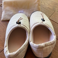 スリーコインズ　スリッパ　