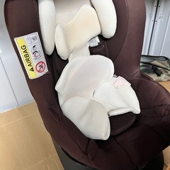 エールべべ　チャイルドシートの画像