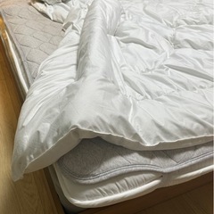 ダブルベッド