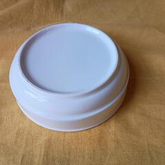 新品の食器　１０枚　直径約11.8cmの画像