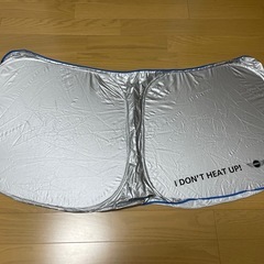 MINI 純正フロントウインドウ　サンシェードの画像