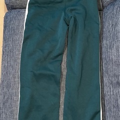 UNIQLO パンツの画像