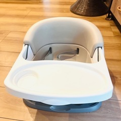 ベビー椅子の画像