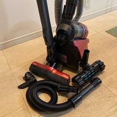 サイクロン式東芝掃除機