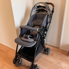 アップリカ ラクーナ ビッテ　クッション　美品