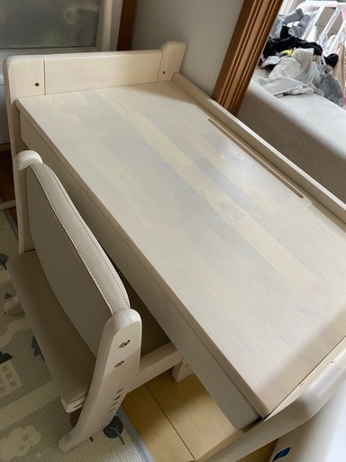 子供用　キッズテーブル