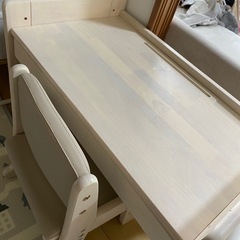 子供用　キッズテーブル