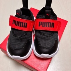 【新品・試着のみ】PUMA スニーカー　12.0cm