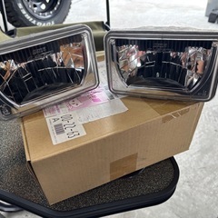 コイト 角目 24v ロービーム ランクル60等に