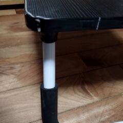 折りたたみテーブルの画像