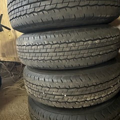 200系ハイエース　195/80/15