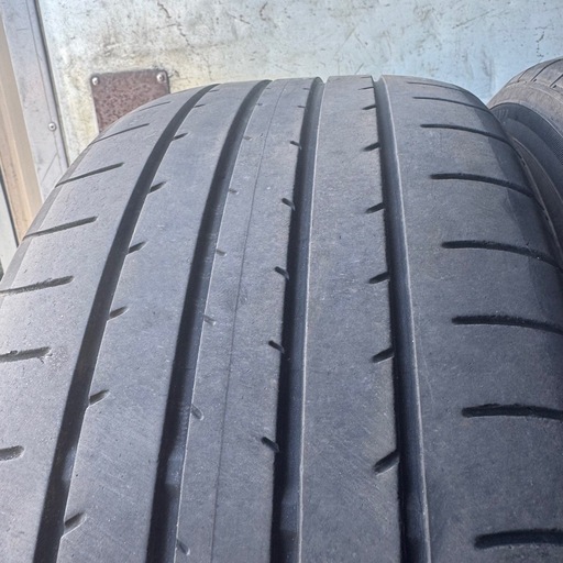 バリ山　YOKOHAMA ヨコハマ　BluEarth E70 215/45R17 夏タイヤ　2017年製　17インチ