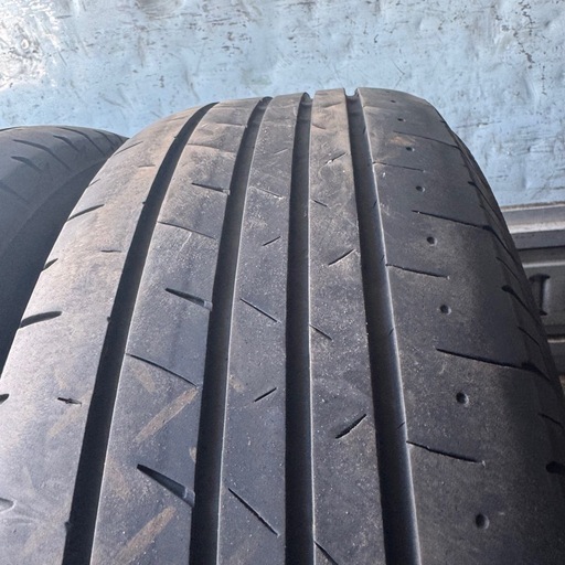 バリ山　BRIDGESTONE ブリヂストン　Playz PX-RVⅡ 215/65R16 夏タイヤ　2022年製　16インチ