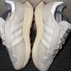 adidas レトロピー E5 ltl40 クリスタルホワイト×マットシルバーの画像