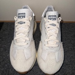 adidas レトロピー E5 ltl40 クリスタルホワイト×マットシルバーの画像