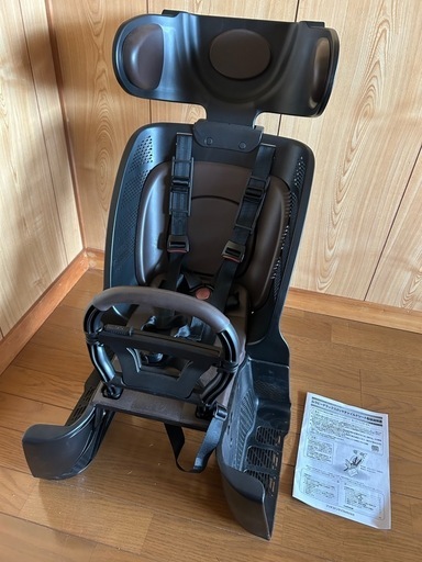 ☆値下げ☆ルラビーデラックス2リヤチャイルドシート お譲りします