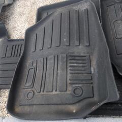 TOYOTA ライズ 足マットの画像