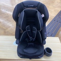 コンビ製　ジュニアシート　Combi製　　