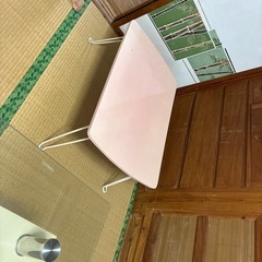 テーブル