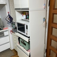 キッチン収納棚