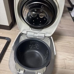 Panasonic炊飯器 5.5合炊き ホワイト sr-pb10e7の画像