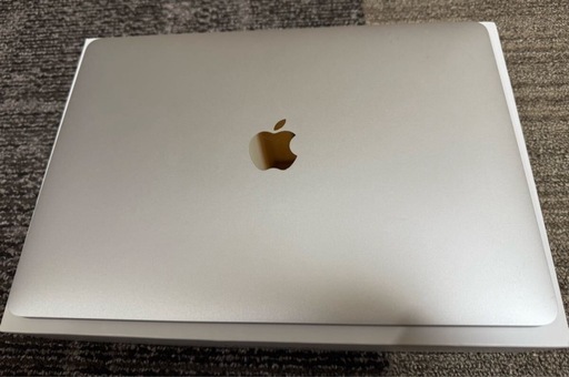 【美品】MacBook air 13インチ 2020年モデル メモリ8GB Core i3 バッテリー正常 Apple