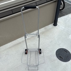 折畳式キャリーの画像