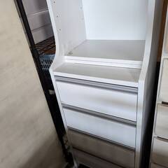 幅45㎝のスリムなランドリーBOXで収納力抜群です！の画像